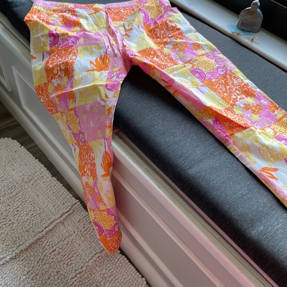 SOLD—Lilly Pulitzer light weight pant 97% cotton - Picture 6 of 6